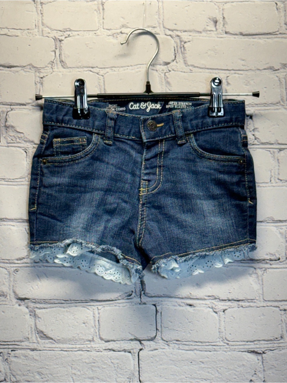 Cat & Jack Girls Sz Large 5T Lace Trim Denim Shorts Super Stretch